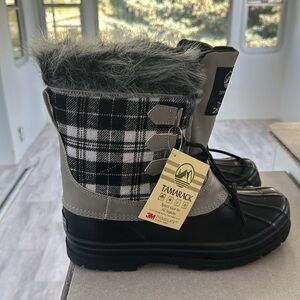 Tamarack women’s winter boots size 10
